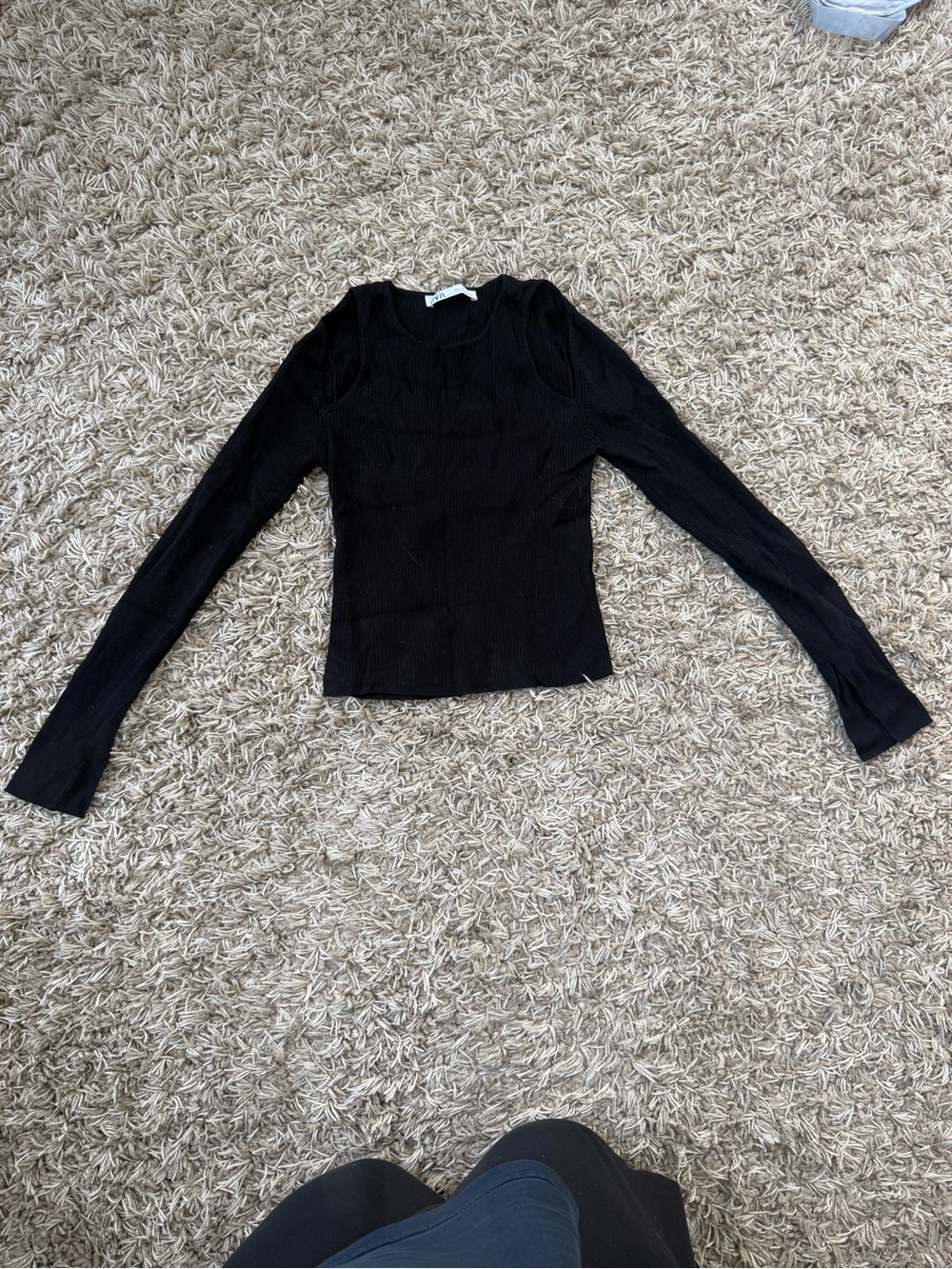 Zara Cold Shoulder Long-Sleeve Ribbed Top
